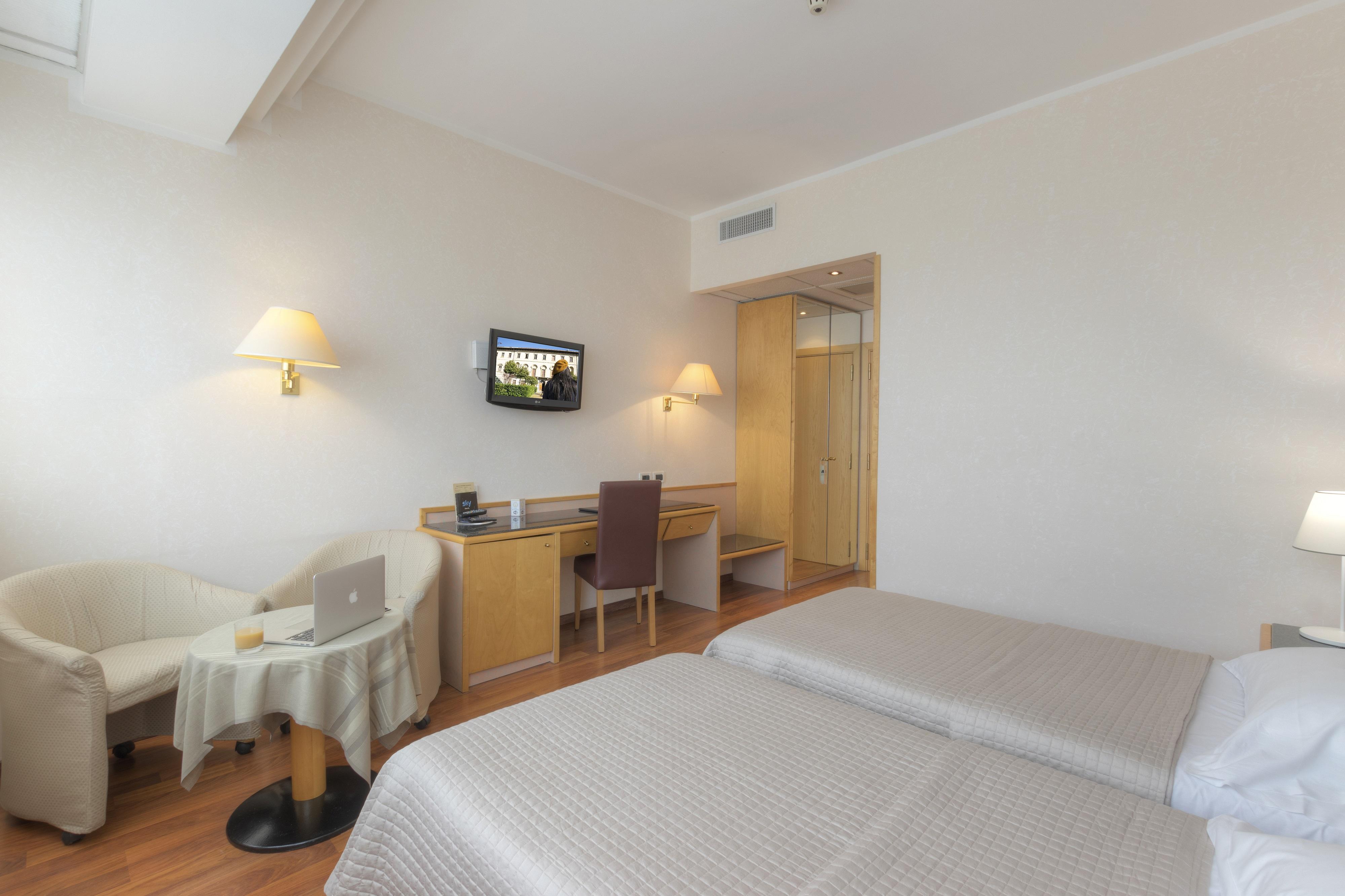 Hotel Minerva Arezzo Esterno foto