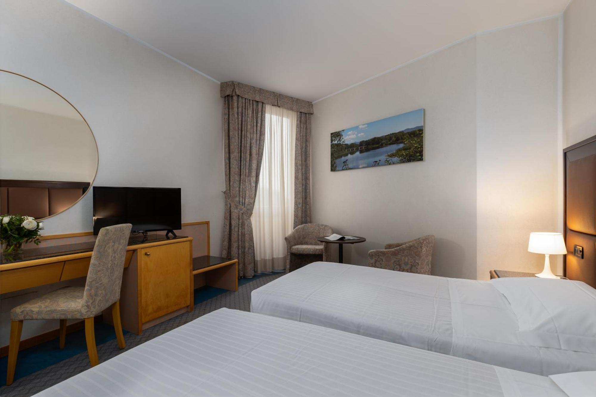 Hotel Minerva Arezzo Esterno foto