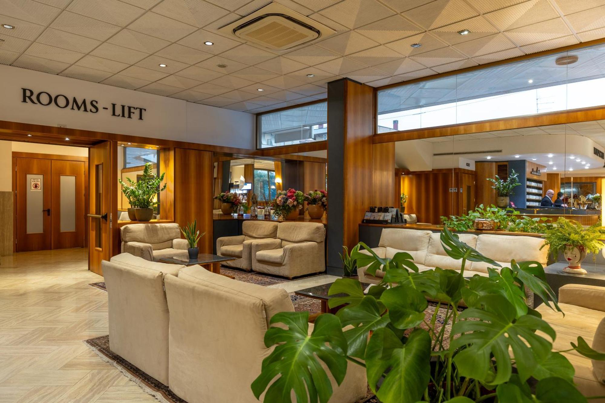 Hotel Minerva Arezzo Esterno foto