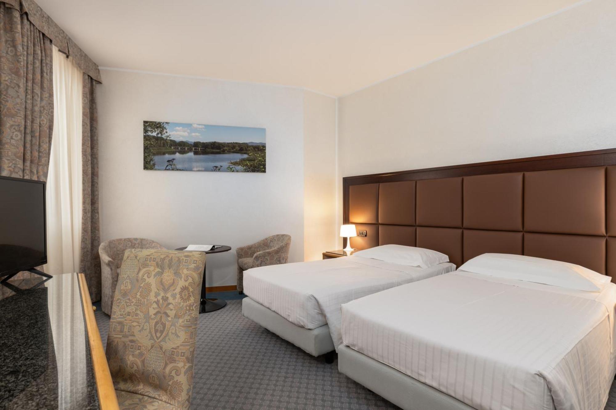 Hotel Minerva Arezzo Esterno foto
